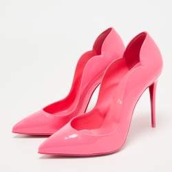 مملوكة مسبقًا Christian Louboutin Pink Patent Leather Hot Chick Pumps Size 37