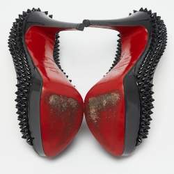 مملوكة مسبقًا حذاء كعب عالي كريستيان لوبوتان جلد أسود لامع سبيك ليدي بيب مقاس 35