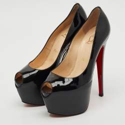 Christian Louboutin Black Patent Leather Daffodile Pumps Size 37