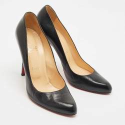 مملوكة مسبقًا Christian Louboutin Black Leather New Simple Pumps Size 40