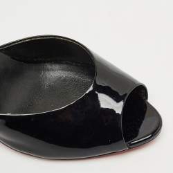 Pre Owned صندل كريستيان لوبوتان كعب سو مي سيور كاحل جلد لامع لون كريمي مقاس 38