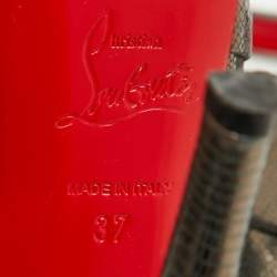 Pre Owned صندل كريستي ان لوبوتان ميتاليك جلد بنقشة سحلية ميس بينين كعب معقود سحاب خلفي مقاس 37