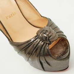 Pre Owned صندل كريستيان لوبوتان ميتاليك جلد بنقشة سحلية ميس بينين كعب معقود سحاب خلفي مقاس 37