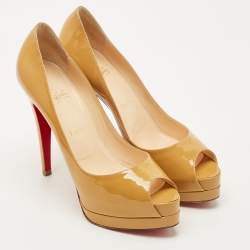 Pre Owned Christian Louboutin Beige Patent Leather Palais Royal Platform Pumps Size 40.5