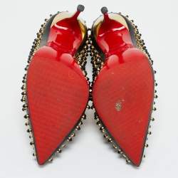مملوكة مسبقًا Christian Louboutin Black Leather Pigalle Spikes Pumps Size 38.5