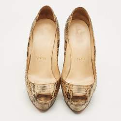 مملوكة مسبقًا Christian Louboutin Lady Peep Size 37 Green Python Leather Platform Pumps