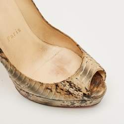 مملوكة مسبقًا Christian Louboutin Lady Peep Size 37 Green Python Leather Platform Pumps