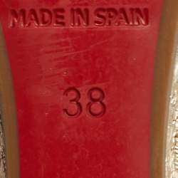 مملوكة مسبقًا صندل كريستيان لوبوتان مادمونيكا جلد ميتاليك ذهبي ورافيا إسبادريل مقاس 38