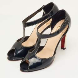 مملوكة مسبقًا Christian Louboutin Size 40 Navy Blue Patent Leather T-Strap Peep Toe Sandals