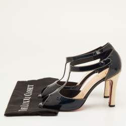 مملوكة مسبقًا Christian Louboutin Size 40 Navy Blue Patent Leather T-Strap Peep Toe Sandals