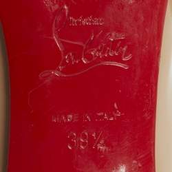 مملوكة مسبقًا Christian Louboutin Pigalle Size 39.5 Beige Patent Leather Pumps