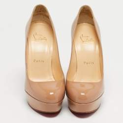 مملوكة مسبقًا حذاء كعب عالي كريستيان لوبوتان بيانكا جلد بيج لامع بنعل سميك مقاس 37.5