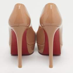 مملوكة مسبقًا حذاء كعب عالي كريستيان لوبوتان بيانكا جلد بيج لامع بنعل سميك مقاس 37.5