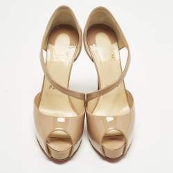 مملوكة مسبقًا Christian Louboutin Size 37.5 Beige Patent Leather Catchy Two Peep-Toe Pumps