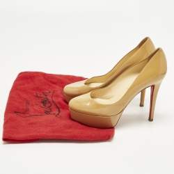 مملوكة مسبقًا Christian Louboutin Bianca Size 36 Beige Patent Leather Platform Pumps