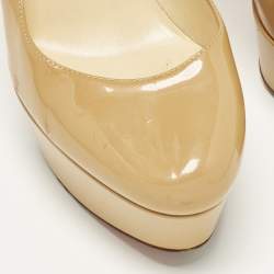 مملوكة مسبقًا Christian Louboutin Bianca Size 36 Beige Patent Leather Platform Pumps