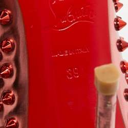 مملوكة مسبقًا Christian Louboutin Pigalle Spikes Size 39 Metallic Red Patent Leather Pumps