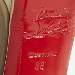 مملوكة مسبقًا صندل كريستيان لوبوتان دوفورا بنعل سميك PVC وجلد ثعبان فضي ميتاليك مقاس 37