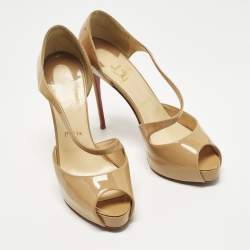 مملوكة مسبقًا Christian Louboutin Catchy Two Size 39 Beige Patent Leather Peep Toe Pumps