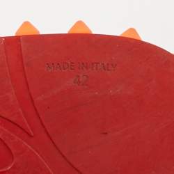 مملوكة مسبقًا Christian Louboutin Super Loubi Size 42 Orange Rubber Flat Slides