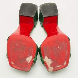 مملوكة مسبقًا Christian Louboutin Size 38 Green Croc Embossed Leather Lock Art Slide Sandals