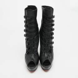مملوكة مسبقًا Christian Louboutin Alta Bouton Size 37.5 Black Leather Ankle Length Boots