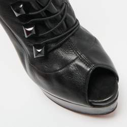 مملوكة مسبقًا Christian Louboutin Alta Bouton Size 37.5 Black Leather Ankle Length Boots