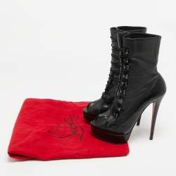 مملوكة مسبقًا Christian Louboutin Alta Bouton Size 37.5 Black Leather Ankle Length Boots
