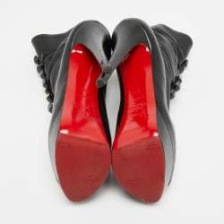 مملوكة مسبقًا Christian Louboutin Alta Bouton Size 37.5 Black Leather Ankle Length Boots