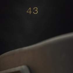 مملوكة مسبقًا حذاء كريستيان لوبوتان سبايك جلد أسود سهل الانزلاق مقاس 43