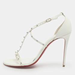 مملوكة مسبقًا Christian Louboutin Riojana Spikes Size 38.5 White Leather Sandals 