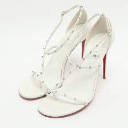 مملوكة مسبقًا Christian Louboutin Riojana Spikes Size 38.5 White Leather Sandals 