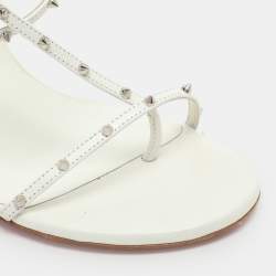 مملوكة مسبقًا Christian Louboutin Riojana Spikes Size 38.5 White Leather Sandals 