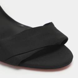 Pre Owned صندل كريستيان لوبوتان ميليدس دي ديزرت ساتان أسود بكعب إسفين مقاس 39