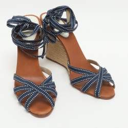 Pre Owned صندل كريستيان لوبوتان إسبرادريل كعب زاحف قماش أزرق برباط عند الكاحل مقاس 39