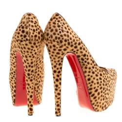 Pre Owned حذاء كعب عالي كريستيان لوبوتان نعل سميك دفوديل شعر عجل طباعة فهد بيج مقاس 36.5