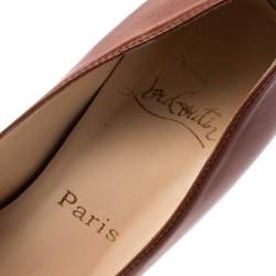 مملوكة مسبقًا حذاء كعب عالي كريستيان لوبوتان نعل سميك جلد بني مقاس 36.5