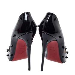 مملوكة مسبقًا حذاء كعب عالي كريستيان لوبوتان مزخرف بسبايك مزين بألماس جلد لامع أسود مقاس 37.5