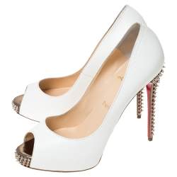 مملوكة مسبقًا Christian Louboutin White Leather New Prive Spiked Peep Toe Pumps Size 37