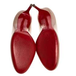 مملوكة مسبقًا حذاء كعب عالي كريستيان لوبوتان سيمبل جلد بيج لامع مقاس 39.5