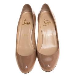 مملوكة مسبقًا حذاء كعب عالي كريستيان لوبوتان سيمبل جلد بيج لامع مقاس 39.5