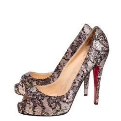 Pre Owned حذاء كعب عالي كريستيان لوبوتان "فيري بريفي" بمقدمة مفتوحة دانتيل و ساتان أسود/ وردي مقاس 39.5