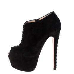 مملوكة مسبق ًا Christian Louboutin Black Suede Recouzetta Peep Toe Platform Ankle Boots Size 38.5 
