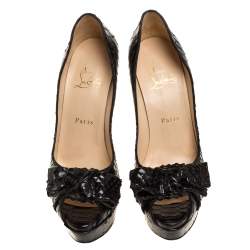مملوكة مسبقًا Christian Louboutin Black Python Madame Butterfly Peep Toe Pumps Size 39
