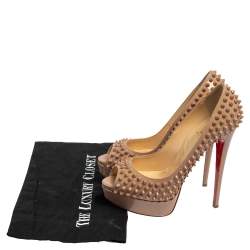 Pre Owned حذاء كعب عالى كريستيان لوبوتان سبايك مقدمة مفتوحة ليدى جلد لامع بيج مقاس 38.5