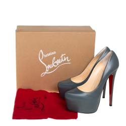 Pre Owned حذاء كعب عالي كريستيان لوبوتان نعل سميك دافوديل جلد رمادي داكن مقاس 38