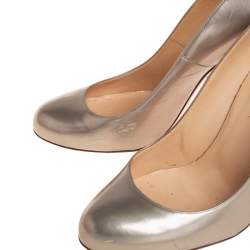 Pre Owned Christian Louboutin Gold Leather Simple Pumps Size 41