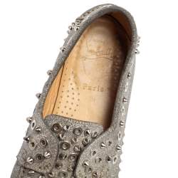 مملوكة مسبقًا Christian Louboutin Silver Glitter Yacht Spikes Boat Shoe Size 38.5