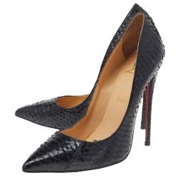 مملوكة مسبقًا Christian Louboutin Black Python So Kate Pumps Size 37