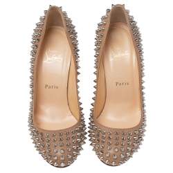 مملوكة مسبقًا Christian Louboutin Beige Leather Fifi Spike Round Toe Pumps Size 38.5